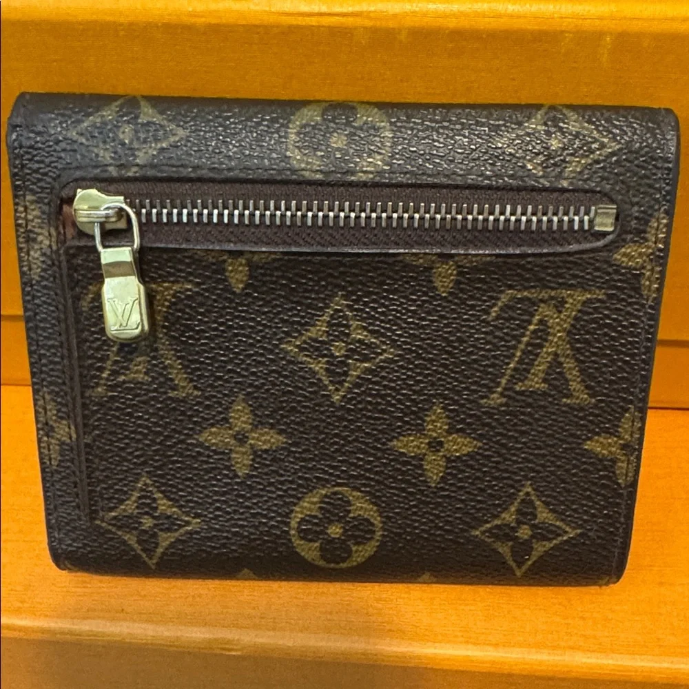 AUTHENTIC Louis Vuitton Black and Gold Monogram WALLET - Picture 13 of 14